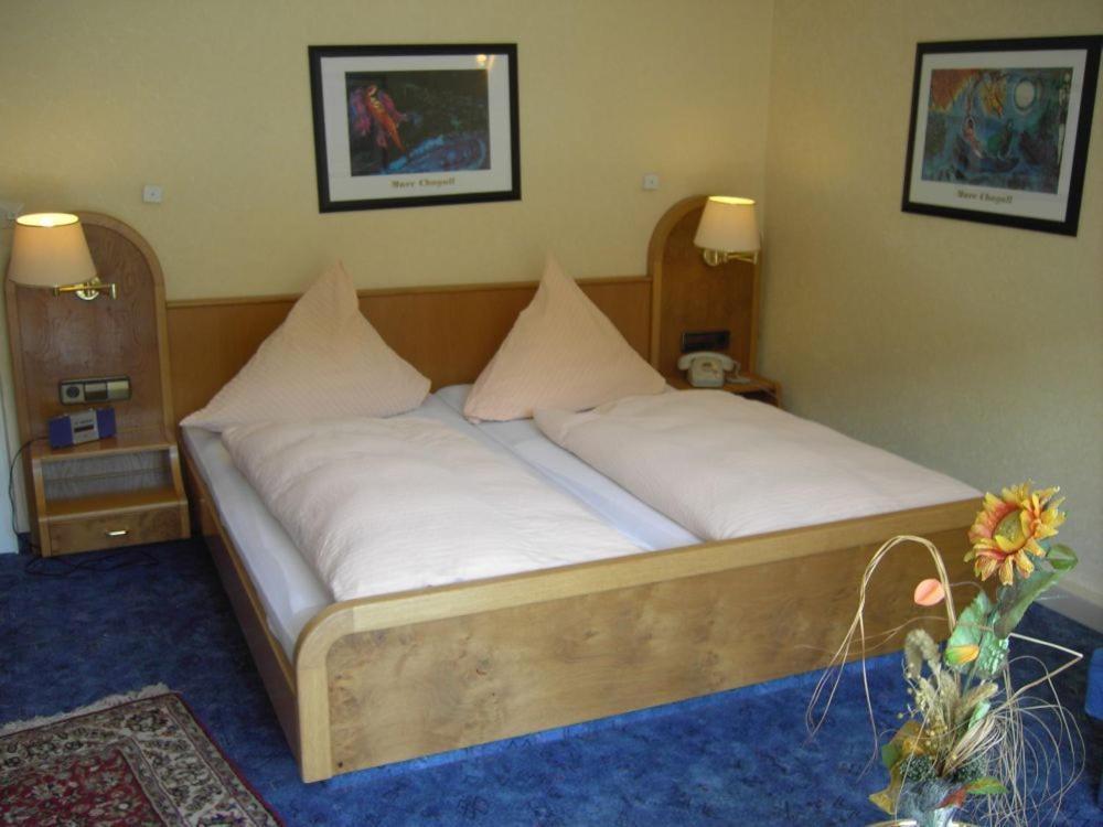 Hotel Traube باد ويلباد الغرفة الصورة